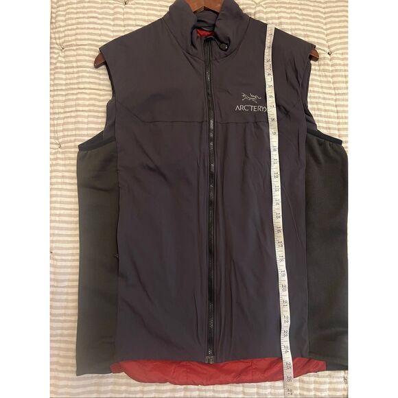 Arc’teryx Insulated Vest – Black with Red Interior - Picture 13 of 16